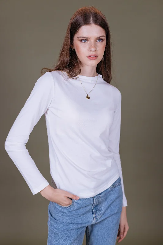 women's tops for those who value both quality and affordabilityTop Christy White.