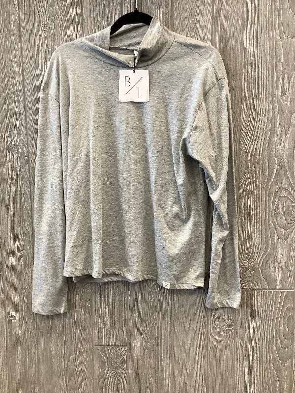 chic women's long sleeve topsTop Long Sleeve By Clothes Mentor In Grey, Size: Xl