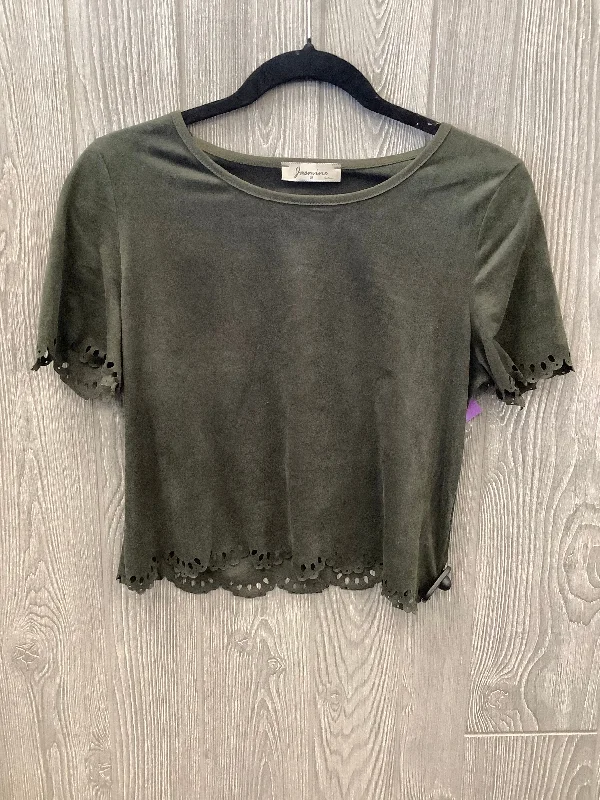 women's T-shirts with slogansGreen Top Short Sleeve Clothes Mentor, Size M