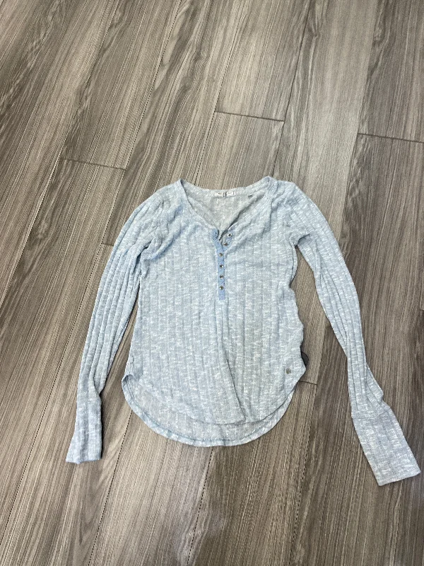 women's long sleeve tops with keyhole backsTop Long Sleeve By Abercrombie And Fitch In Blue, Size: Xs