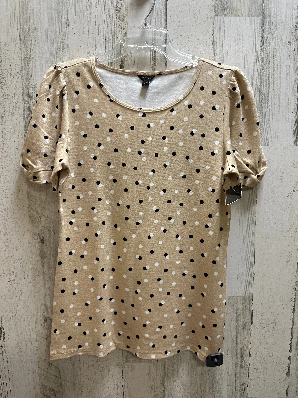 women's T-shirts with relaxed fitsBeige Top Short Sleeve Ann Taylor, Size S