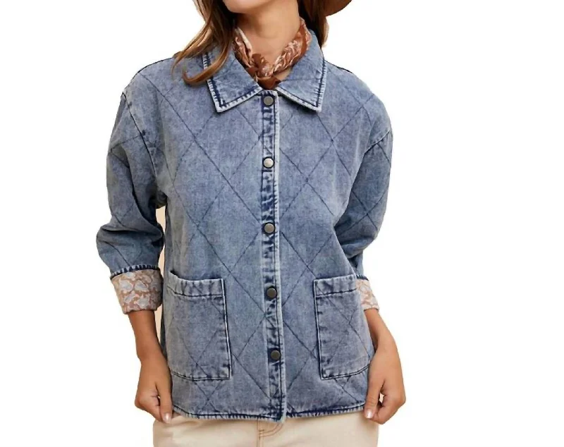 women's coats for vintage fashion enthusiastsQuilted Padding Denim Jacket In Medium Wash