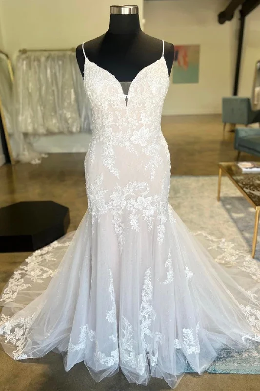 women's boho dressesIvory Floral Lace Plunge V Trumpet Long Bridal Gown